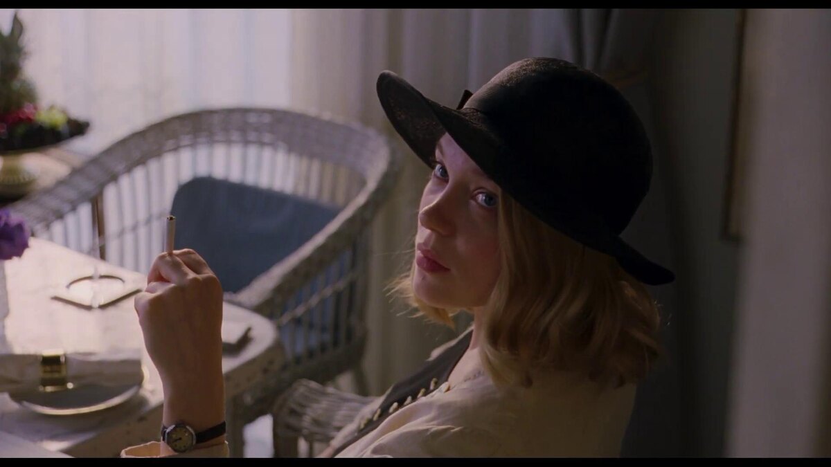 Вот такой впервые увидел свою будущую жену капитан Якоб Штер