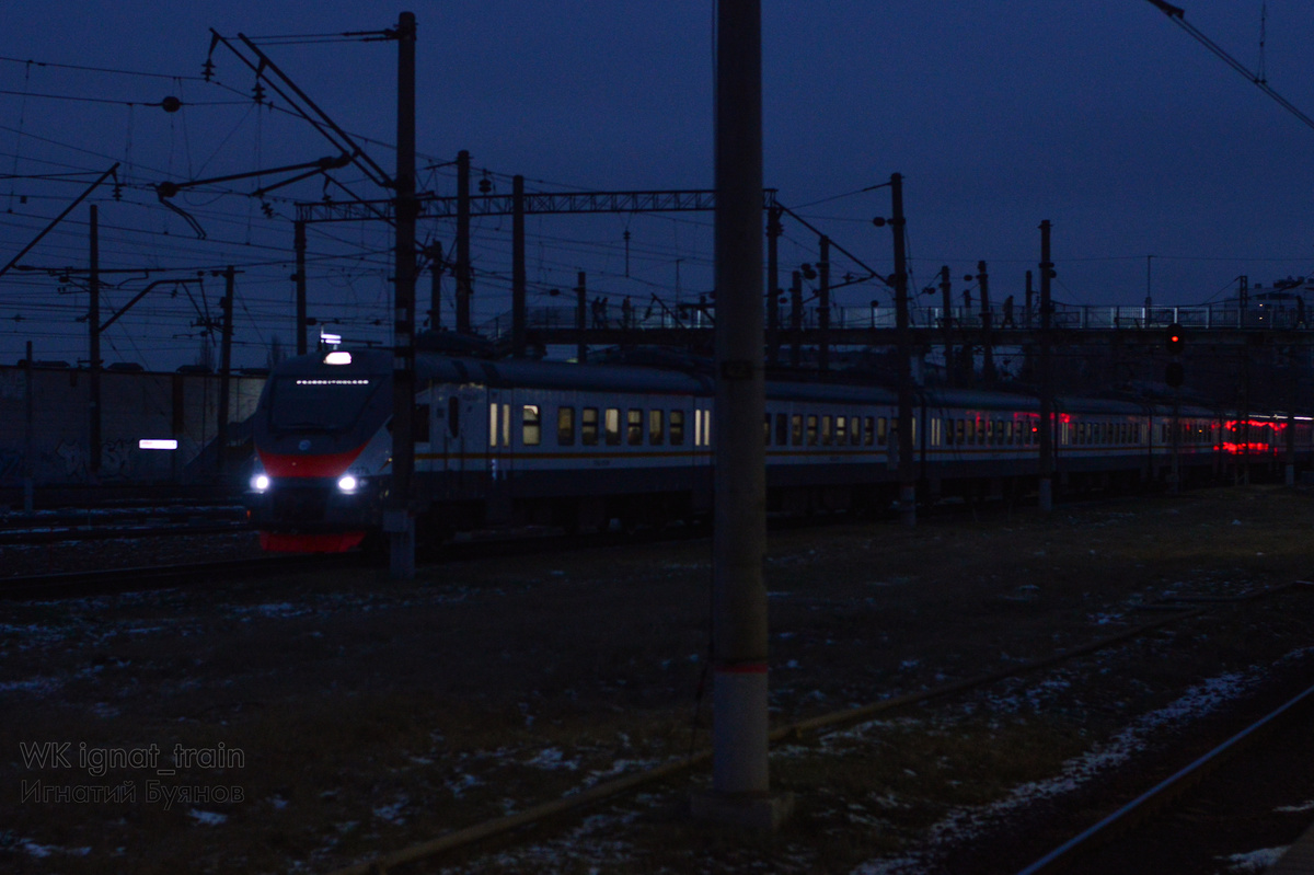 Эп2д 276 (8:25) платформа Панки