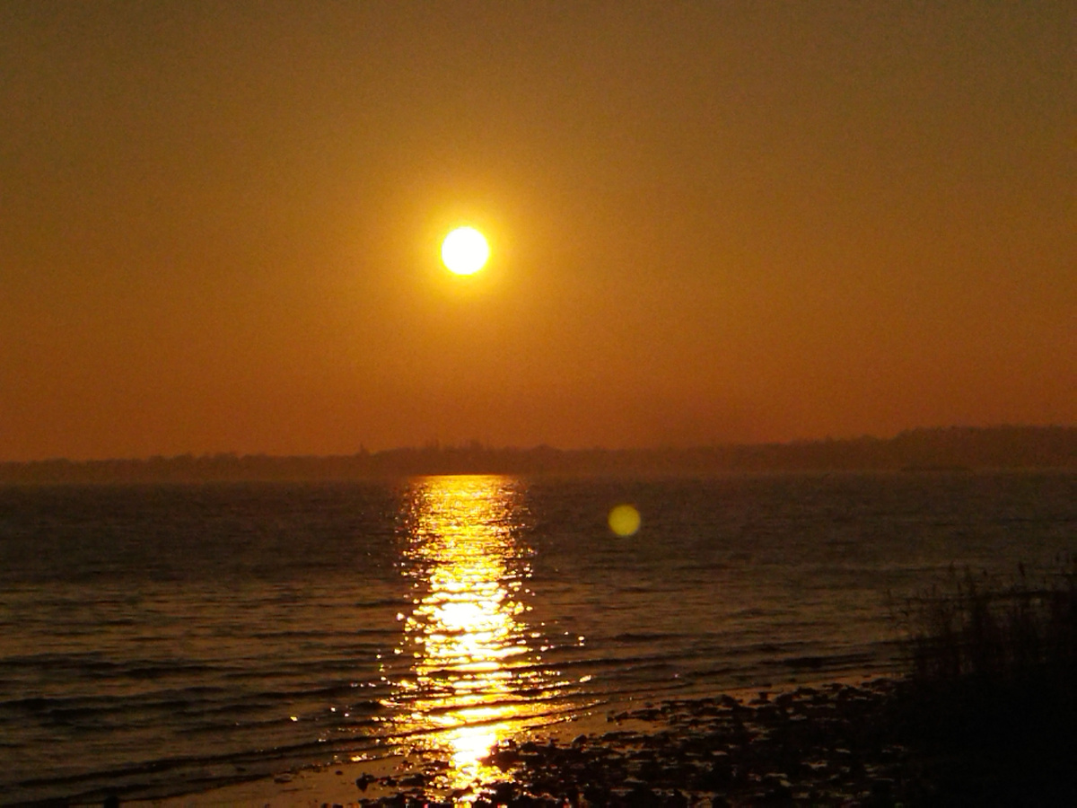 Таганрог. Залив. Осень. Поздний вечер.