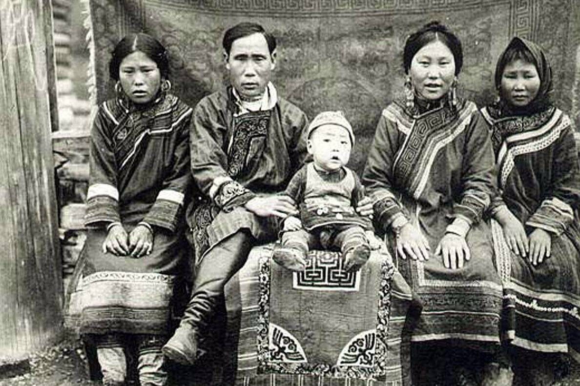 Нанайская семья