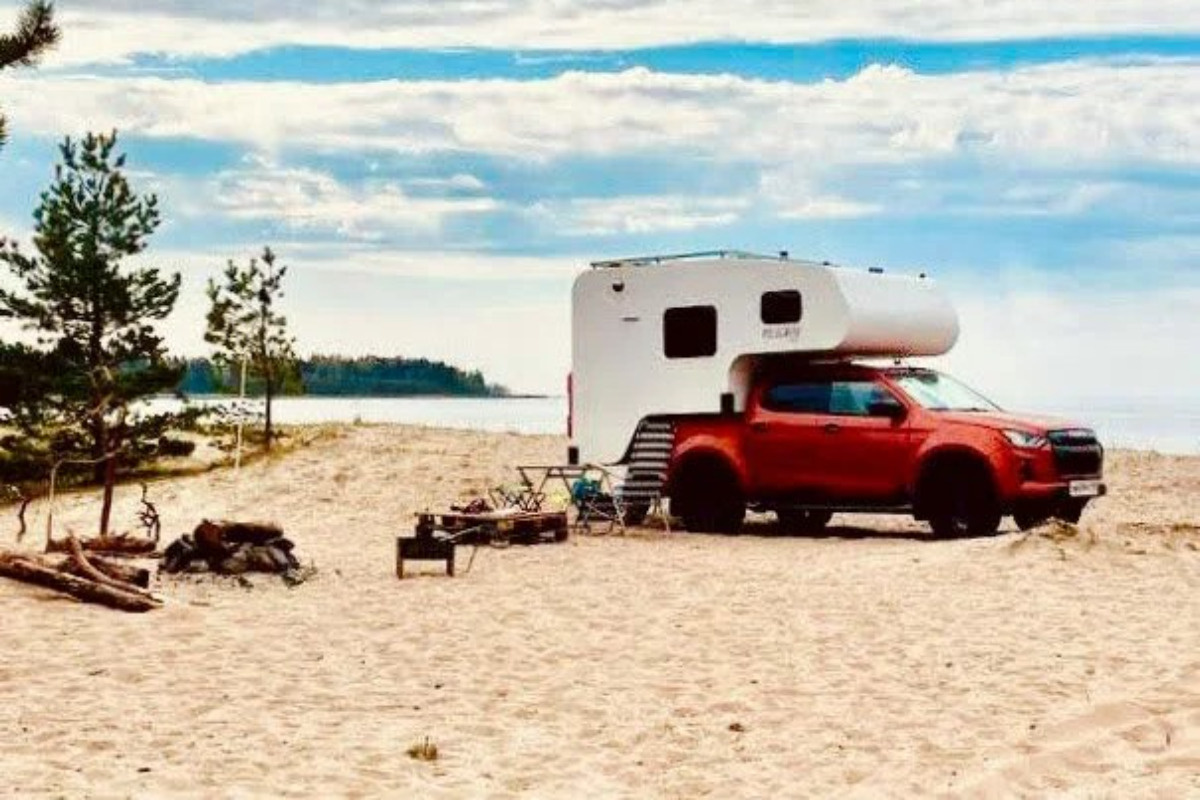    Дом на колёсах /Фото: Piligrim camper Никита Серебряков