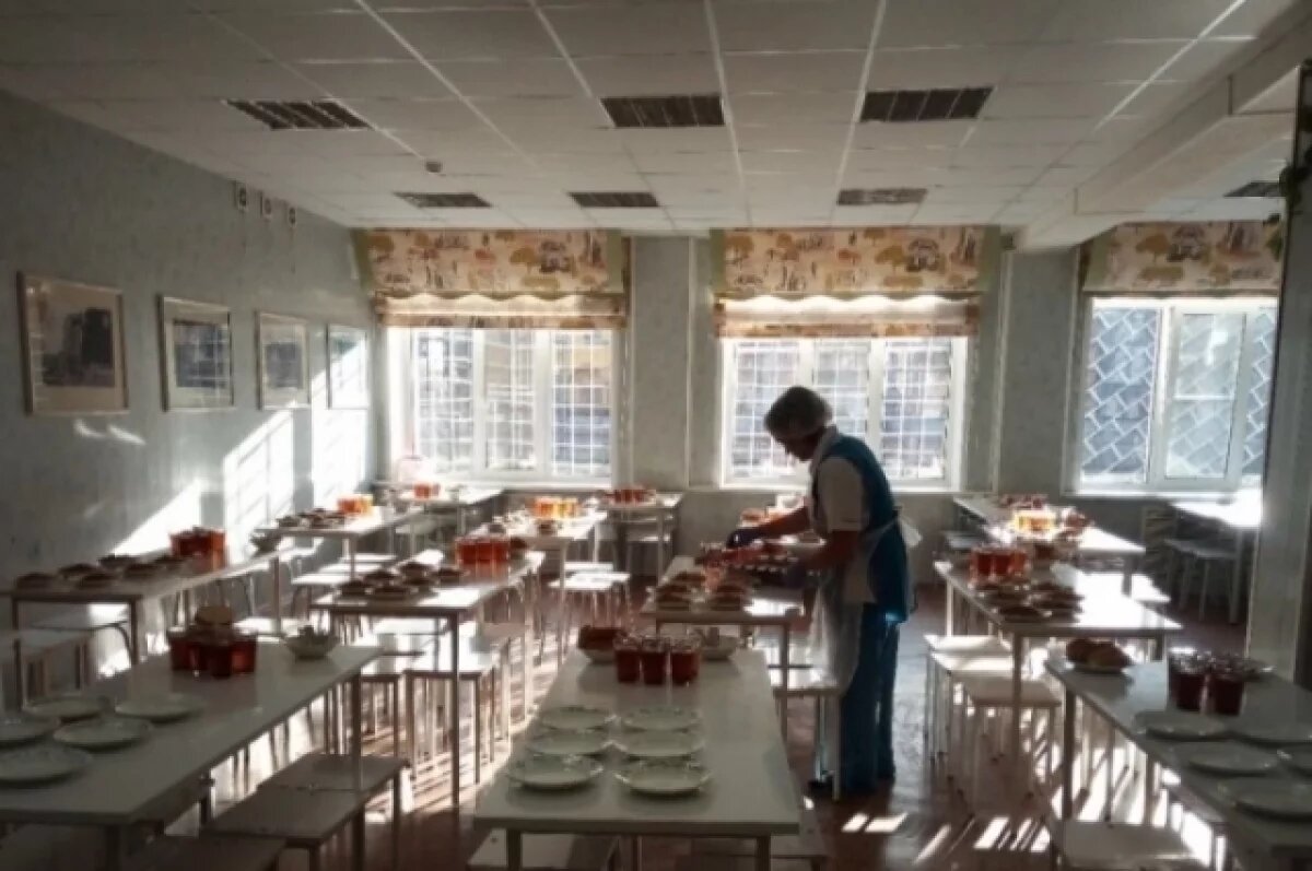    В Калуге проверят главу Союза ММА из-за карточек на еду в школах