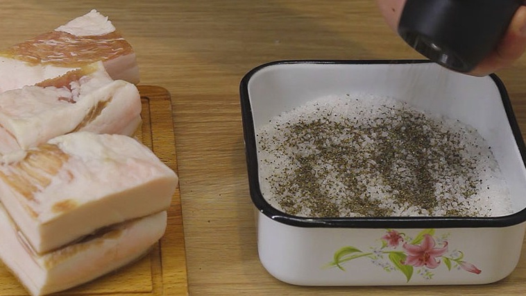 Правильная подготовка сала к засолке - каждый этап важен