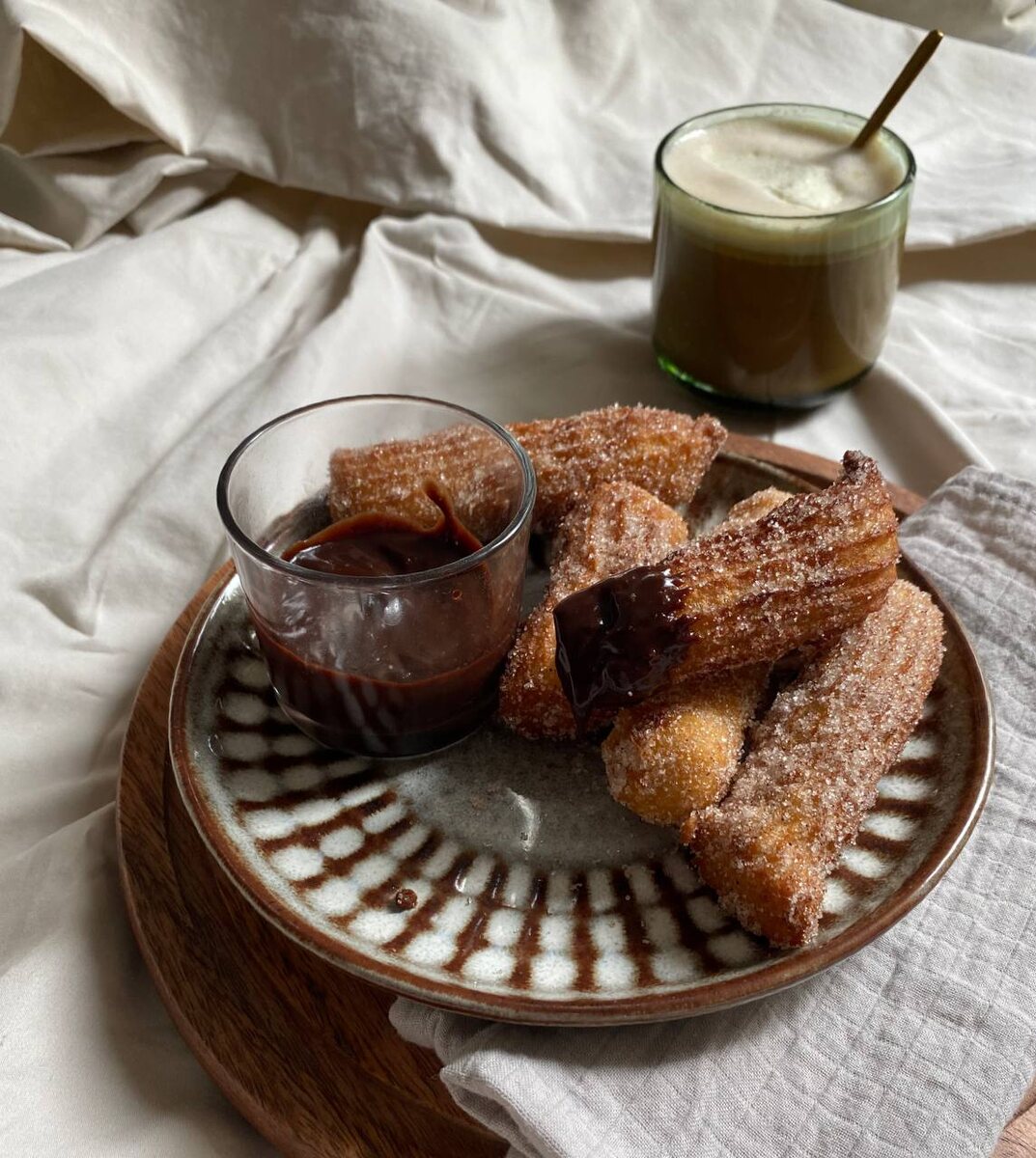 Чуррос с молочным шоколадом