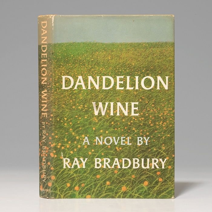 Dandelion wine книга. Вино из одуванчиков. Dandelion wine book. Dandelion wine перевод. Вино из одуванчиков англ.