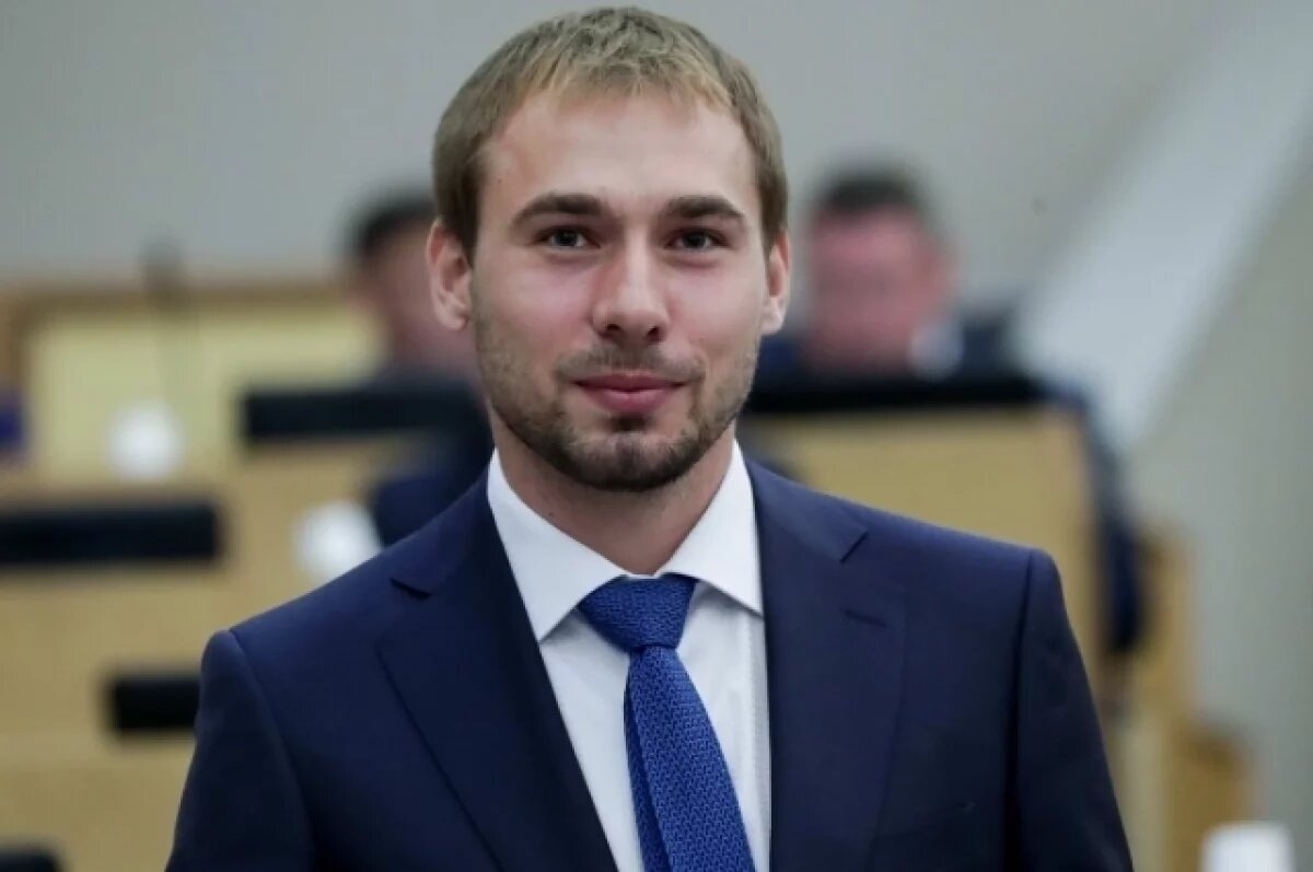    Чемпион мира по биатлону Шипулин не будет переизбираться в Госдуму
