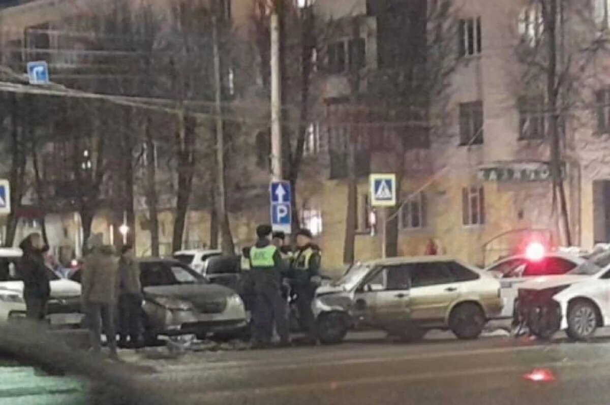    В Твери у Старого моста произошло массовое ДТП