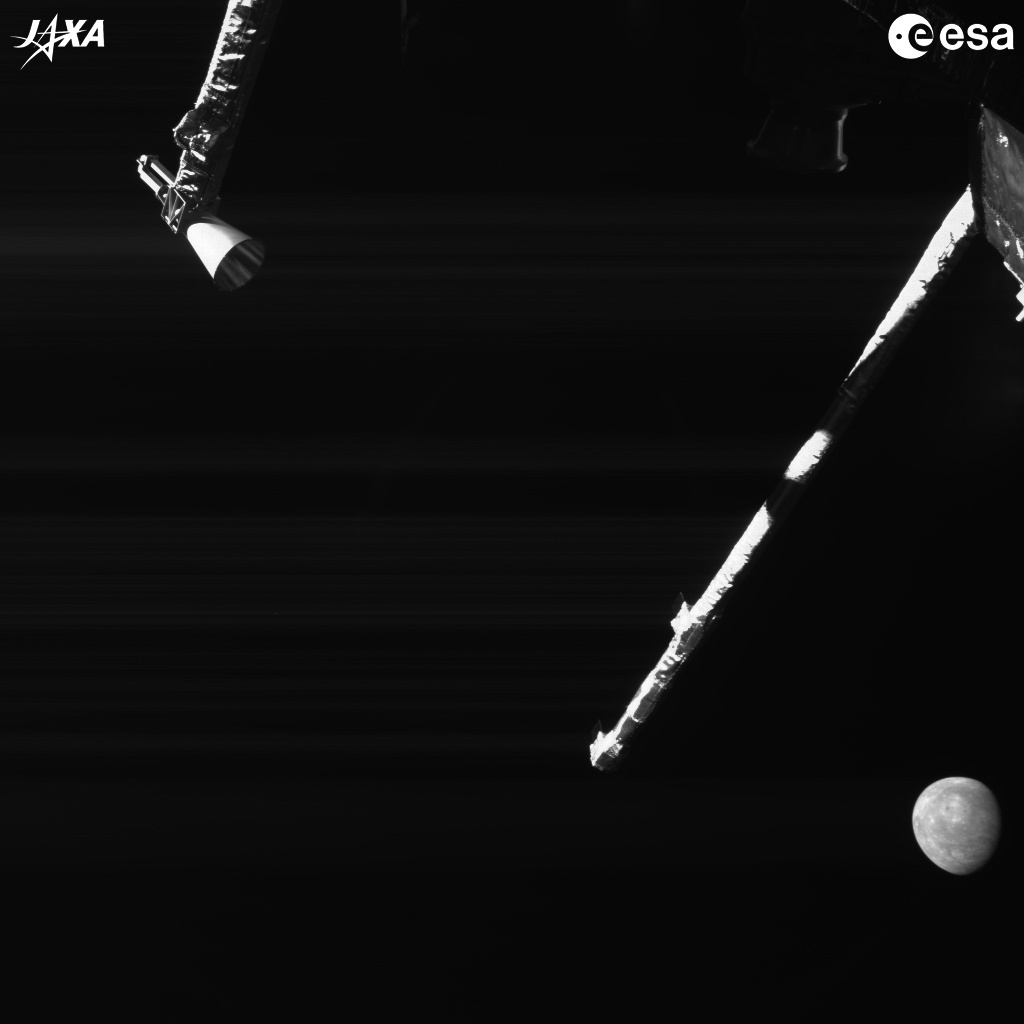 Снимок, полученный одной из камер во время сближения. Credit: ESA/JAXA.