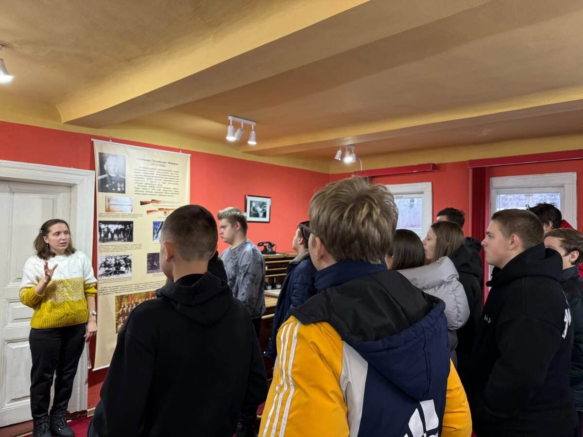 В доме-музее В.А. Дегтярева.