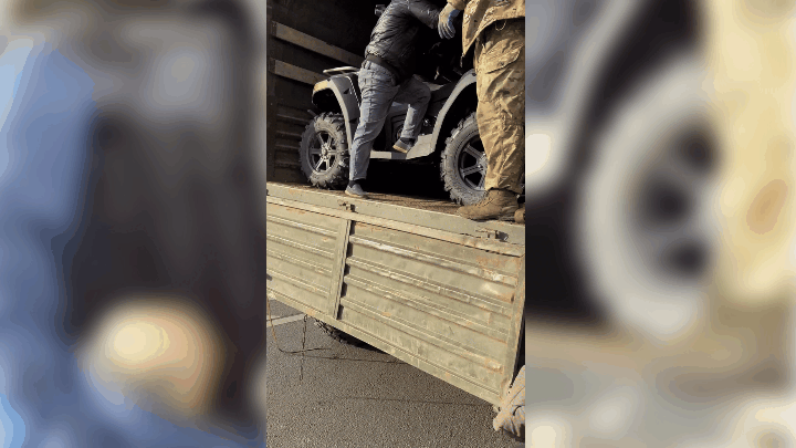   Волонтёры отправляют 25 квадроциклов и 4 больших дрона бойцам в Донецк, Запорожье и Херсон. Видео: ТГ-канал Colonelcassad