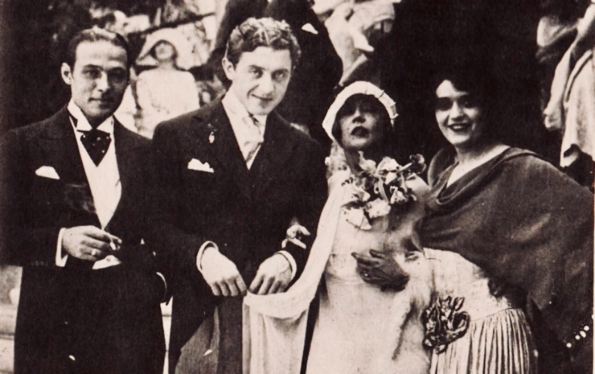 Свадьба Давида Мдивани и Мэй Мюррей (на фото по середине)