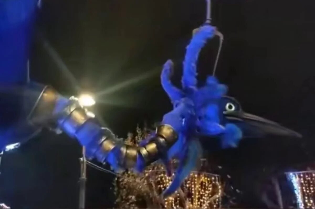    OF: при падении железной птицы во Франции пострадали свыше десяти человек