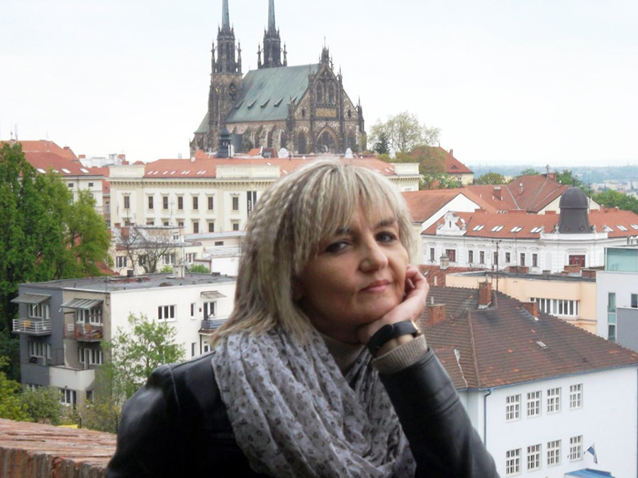     Ведущий юрисконсульт УП "ПИК-Лесное" Елена Новаш: постоянно изучая законы