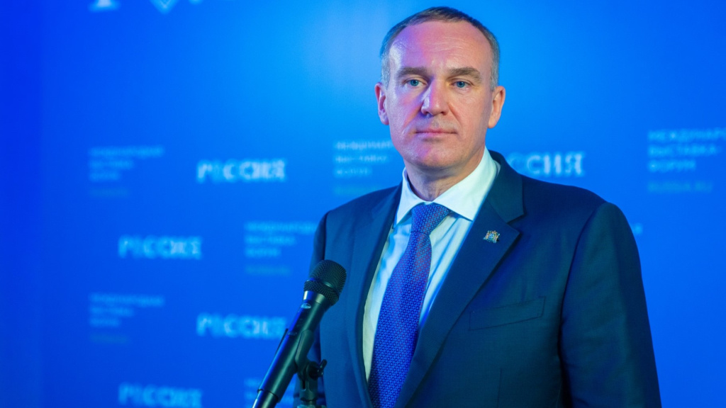    Прямую линию жителей с Русланом Кухаруком будут транслировать соцсети и телеканал «Югра»