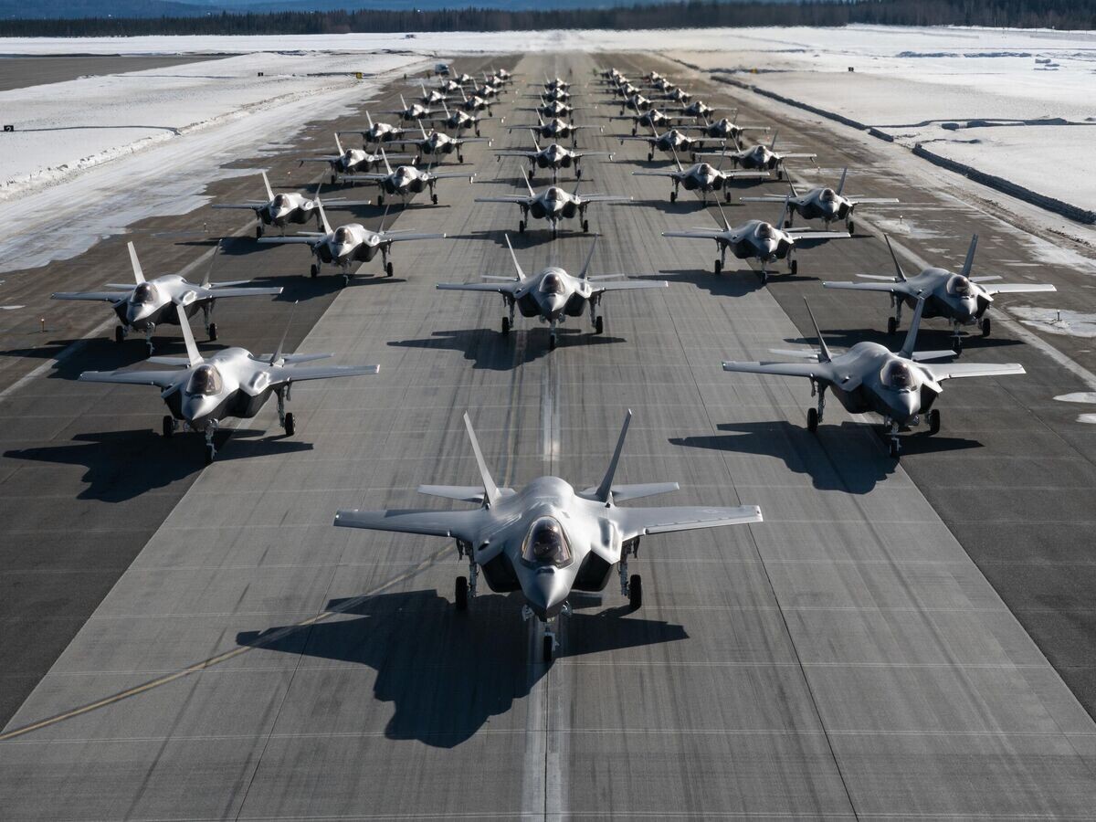    Группа истребителей F-35A Lightning II © Фото : U.S. Air Force / Airman 1st Class Jose Miguel T. Tamondong
