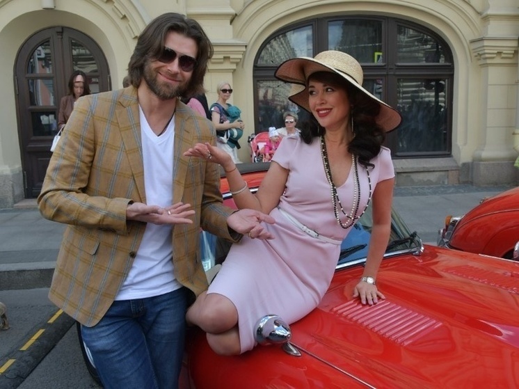 МК (Петр Чернышев и Анастасия Заворотнюк)