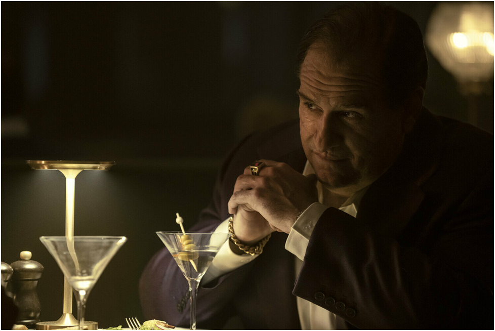 Колин Фаррел  - Освальд Коболпот (Пингвин)