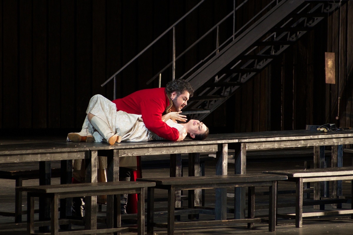 Мария Макеева –  Эмма (опера «Хованщина» в МАМТ, режиссер – Александр Титель)