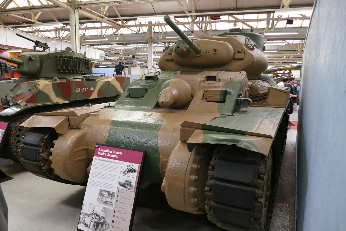 AC I в Бовингтоне. Расстояние от левого борта до стены, вместо тысячи слов.