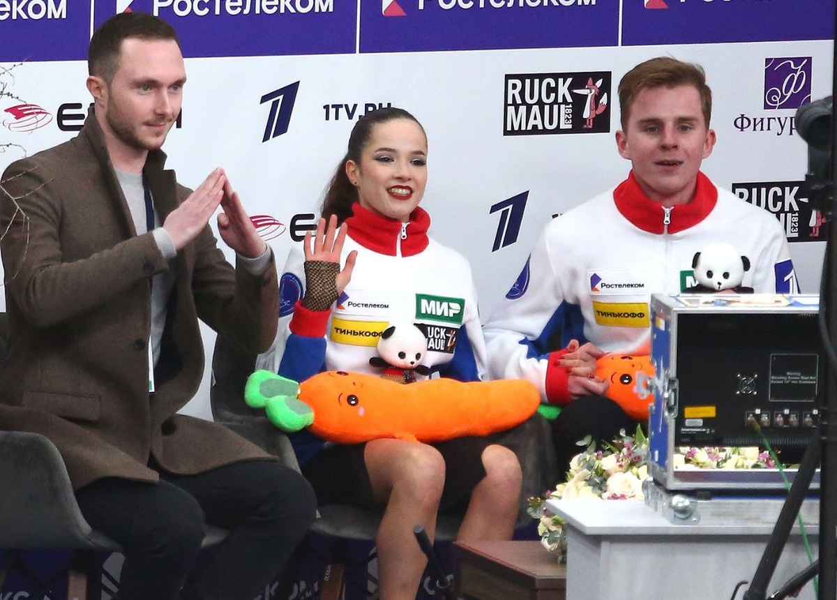 Сергей Плишкин, Анна Щербакова, Егор Гончаров. Фото Михаила Шарова