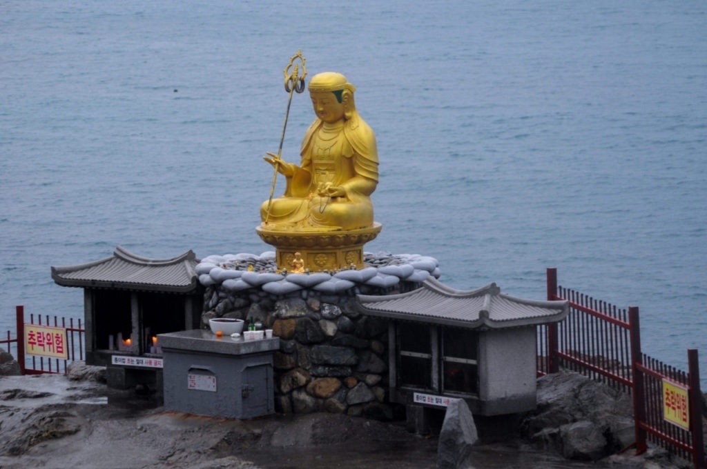 Будда, покровитель тех, кто в море