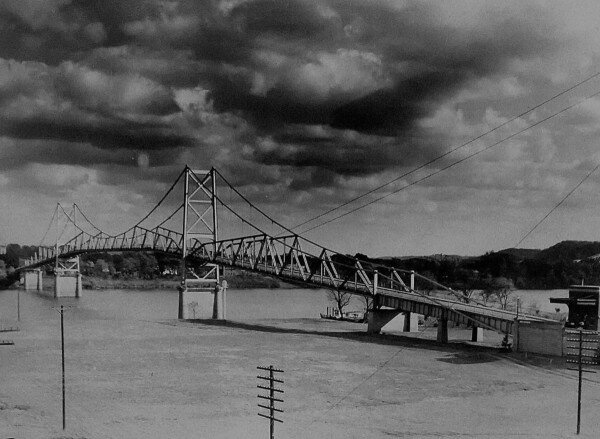 В 1967 году обрушение моста Silver Bridge в США из-за коррозии привело к гибели 46 человек.