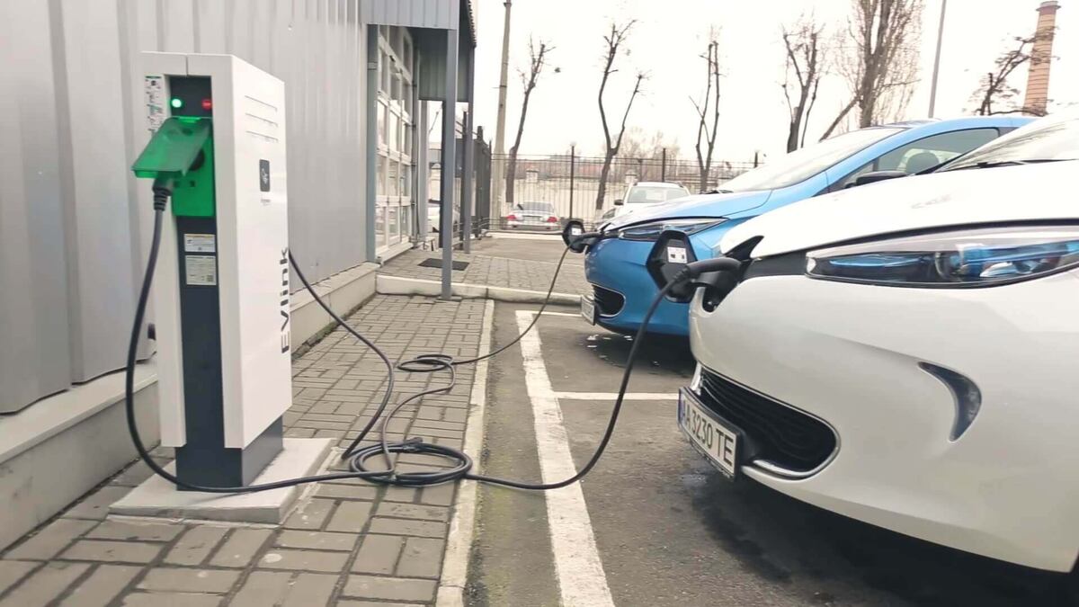 https://avtocharge.ru/doc/images/blog/evlink.jpg