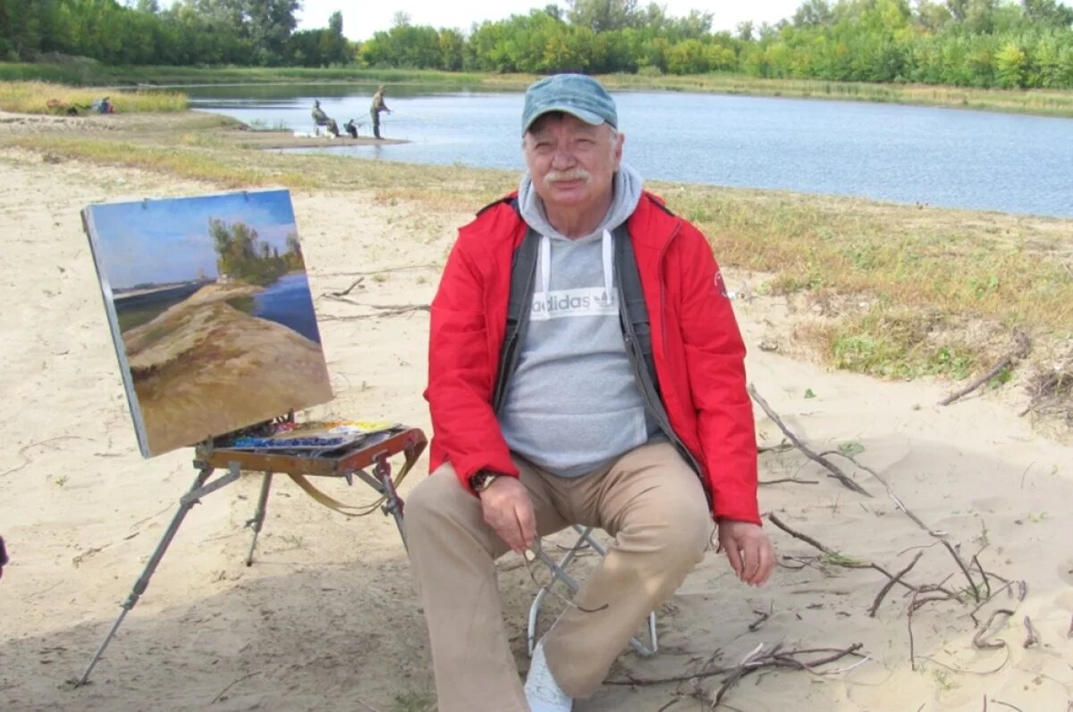    Анатолий Михайлов признаётся, что в живописи вся его жизнь.