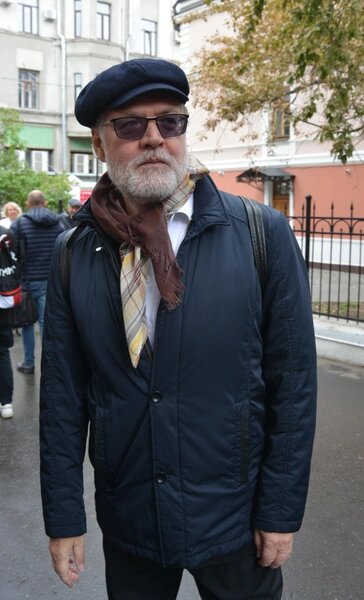 Владимир Симонов