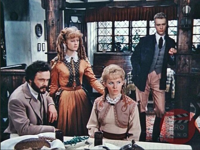 Когда читаешь три перевода письма капитана Гранта или 6 переводов Римского статута.