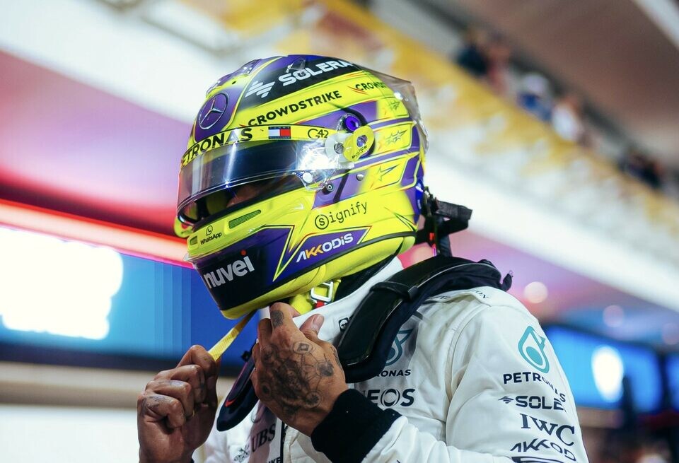    Льюис Хэмилтон: Станет мне лучше в Ferrari? Без понятияLAT Images / Mercedes