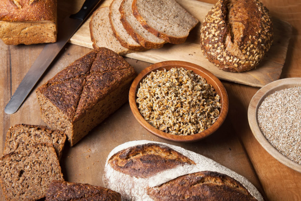 За исключением сахара, мало какие продукты способствуют увеличению веса больше, чем углеводы и, в частности, хлеб. Но, возможно, это незаслуженная репутация.