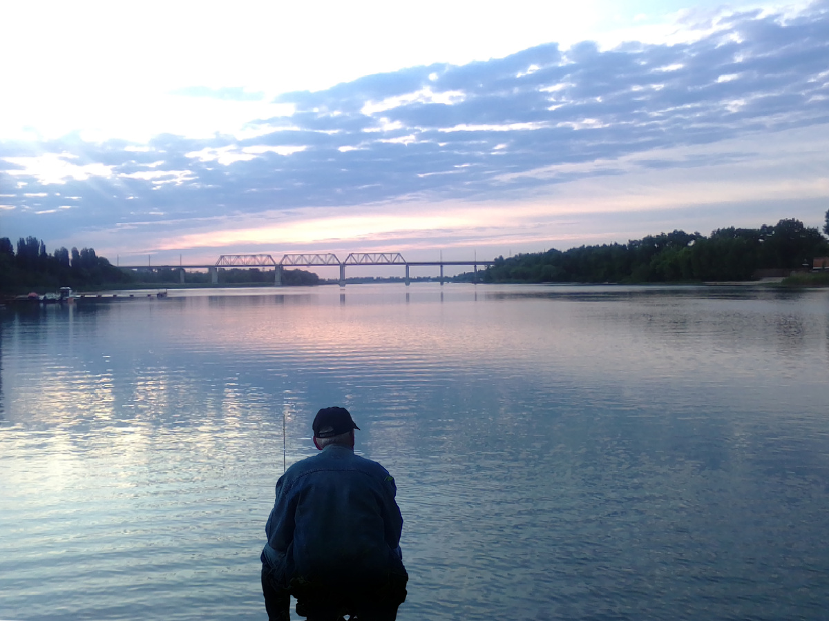 Вот безопасный удел старика. Иное грозит обществу опасностью.