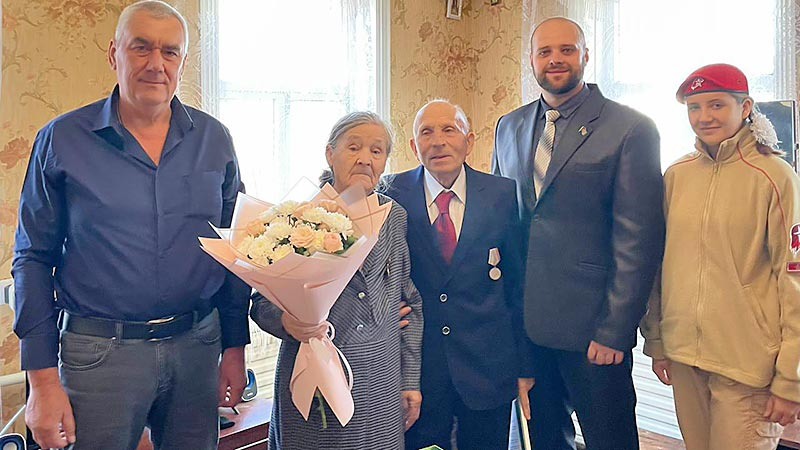    Почет и уважение золотым юбилярам