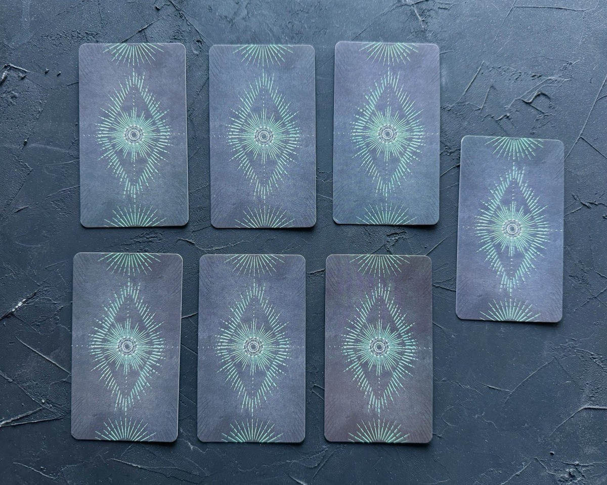 листай вправо