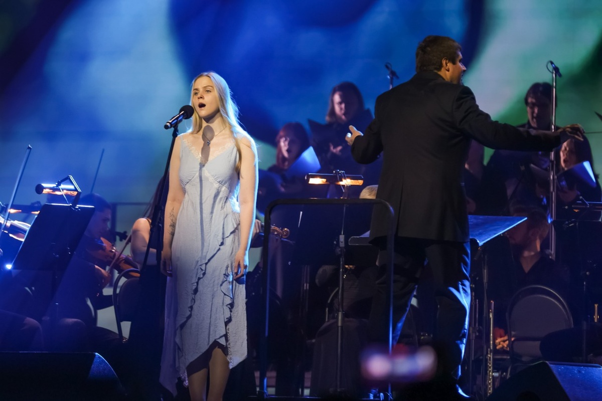 Пресс-служба Национального центра «Россия»📷На фото: внучка композитора Эдуарда Артемьева — певица Екатерина Артемьева