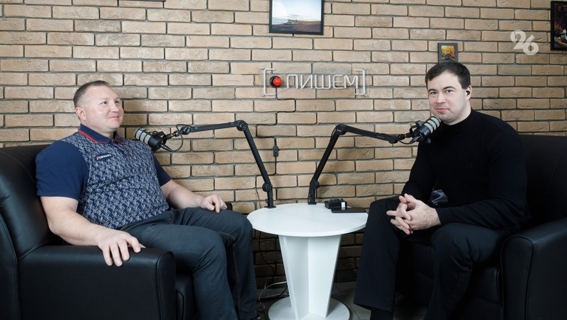    Игорь Баскаков и Андрей Долженко (слева направо) в студии «Победы26» Фото: Дмитрий Ахмадуллин / / ИА «Победа26»