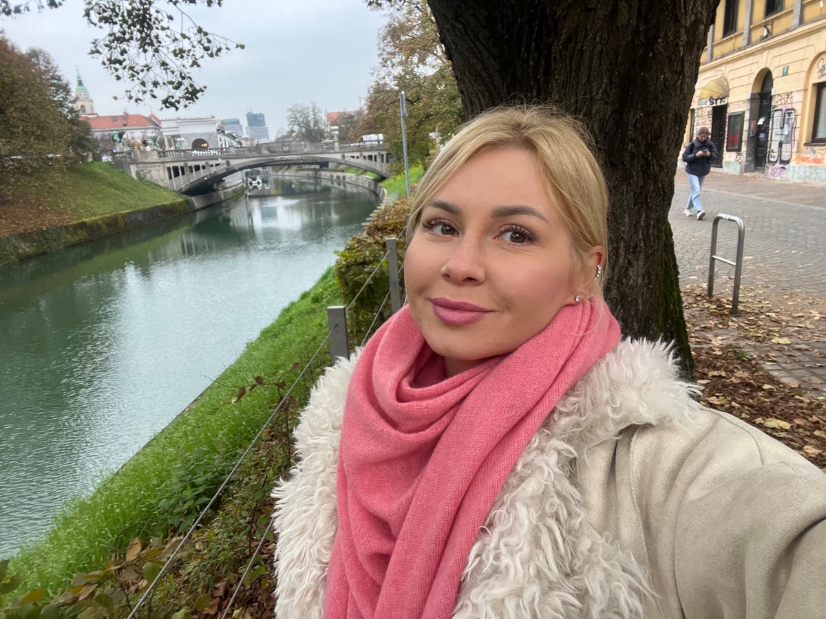 Это я в Любляне. Не бот и не робот ии) живой человек) 