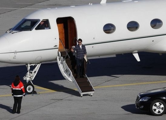 Том Круз и его самолет 