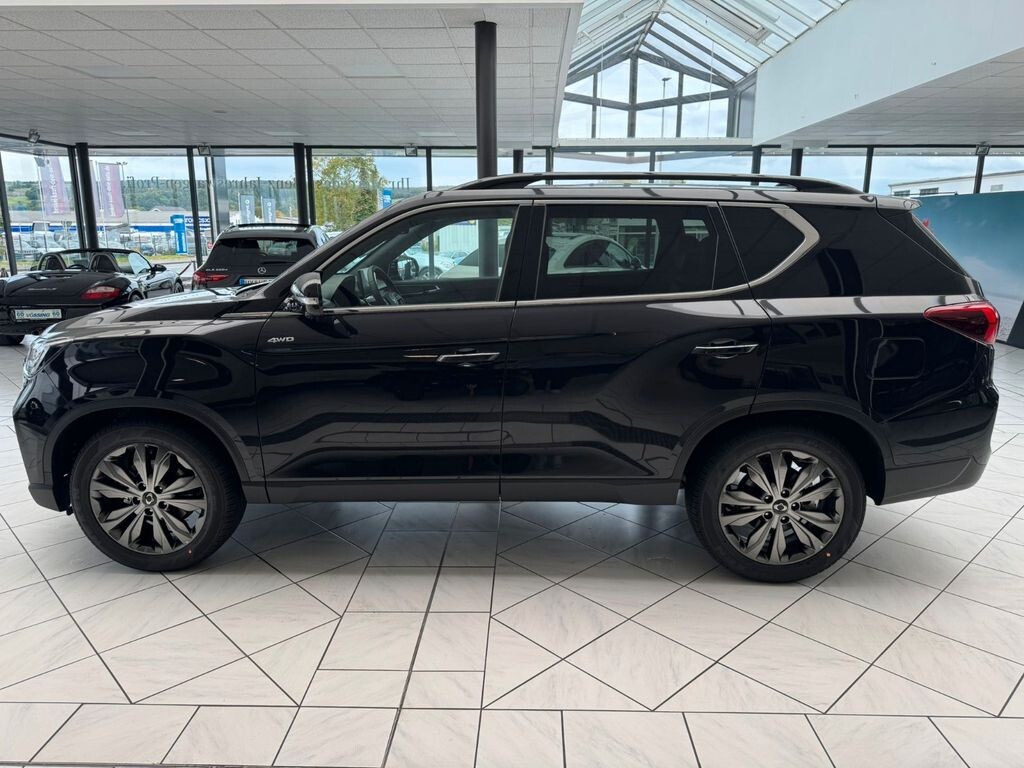 Rexton. Источник иллюстрации - Яндекс.Картинки