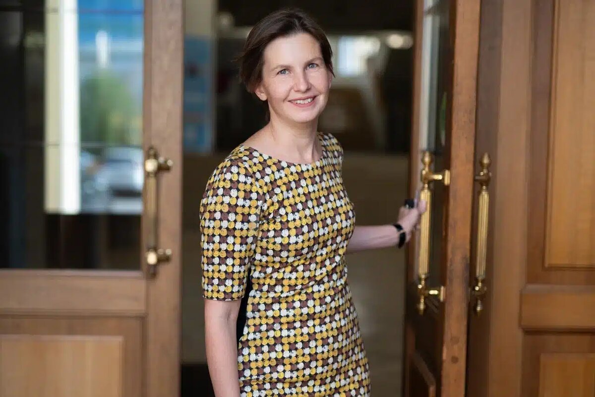    Елена Нохрина, заведующая лабораторией фундаментальных и прикладных исследований релятивистских объектов Вселенной МФТИ / © Центр научных коммуникаций МФТИ, Анастасия Каплина