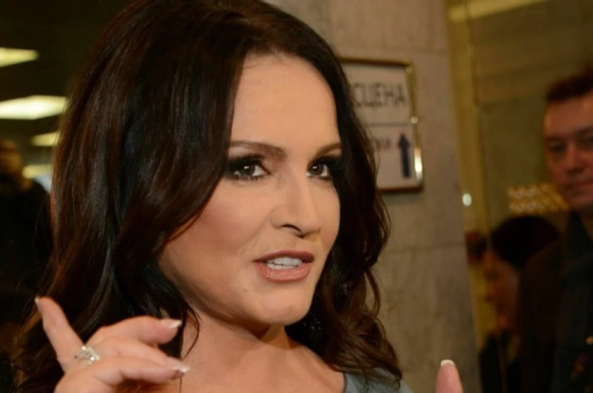    Соседка Ротару отсудила у певицы 28 квадратных метров земли в Крыму