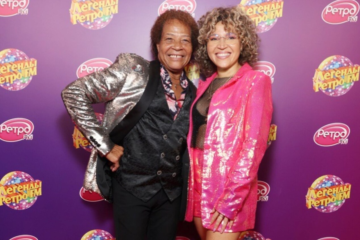     «Во Франции музыка неправильная»: лидер группы Ottawan Патрик Жан-Батист впервые после долгой паузы выступил в России