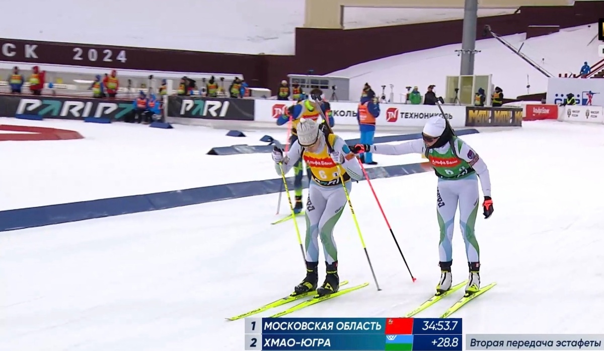 Виктория Метеля передает эстафету в 28 секундах от Московской области после второго этапа.