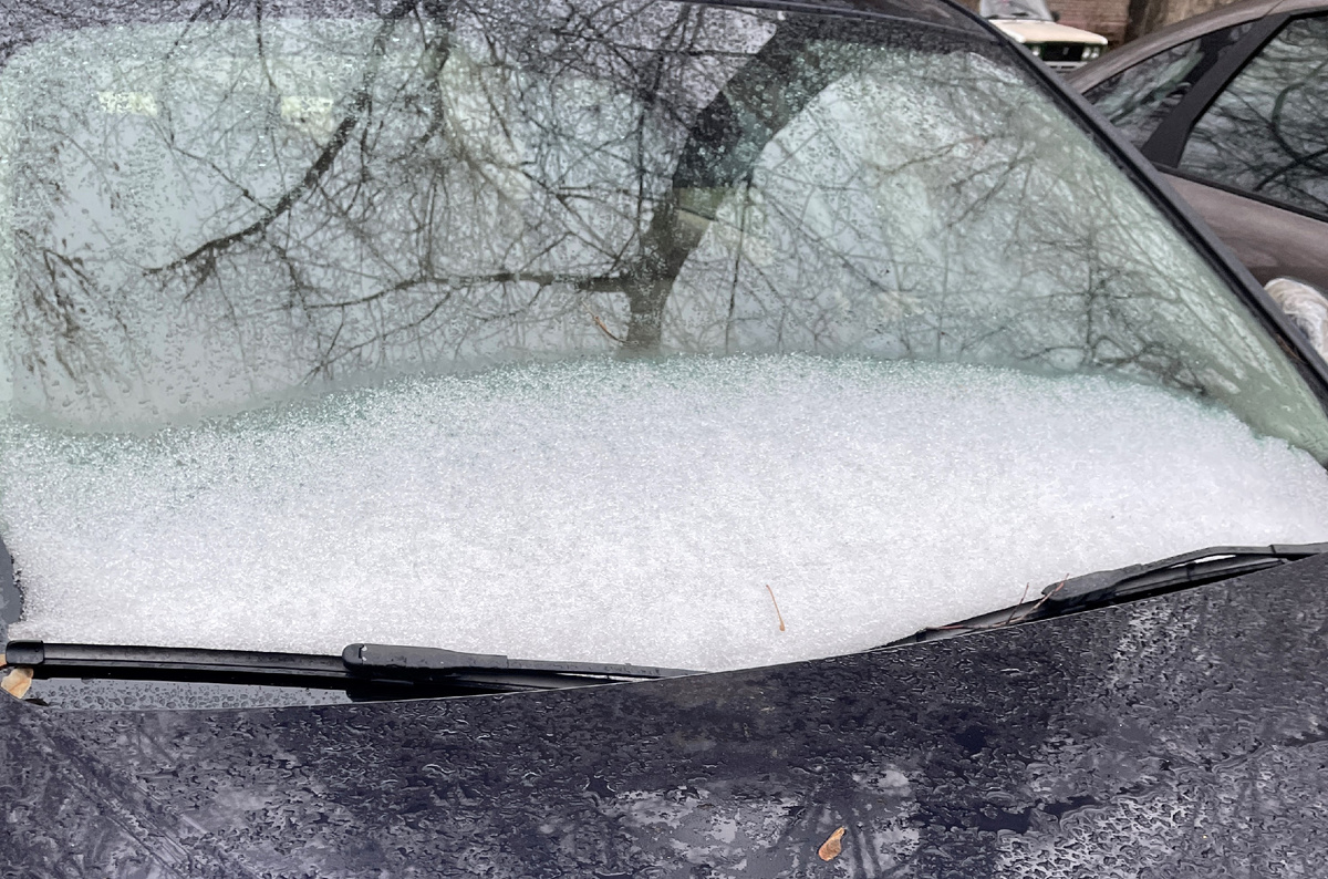 заледеневшее стекло