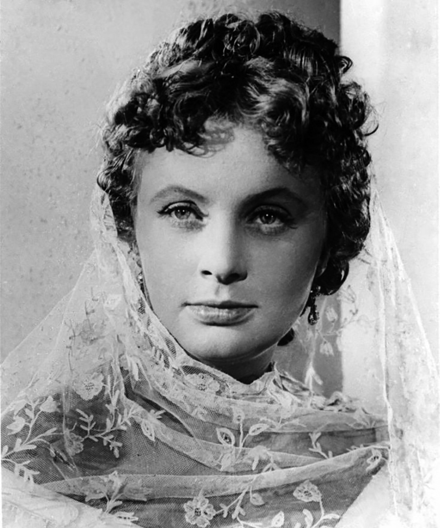 Алла Ларионова