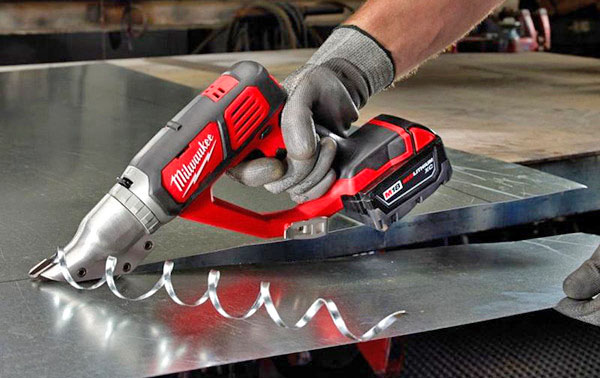 Лучшие электрические ножницы в 2025 году