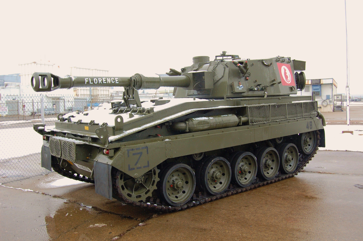 Самоходная артиллерийская установка "Abbot", она же Abbot Self-Propelled Gun L109. Фотография в свободном доступе.