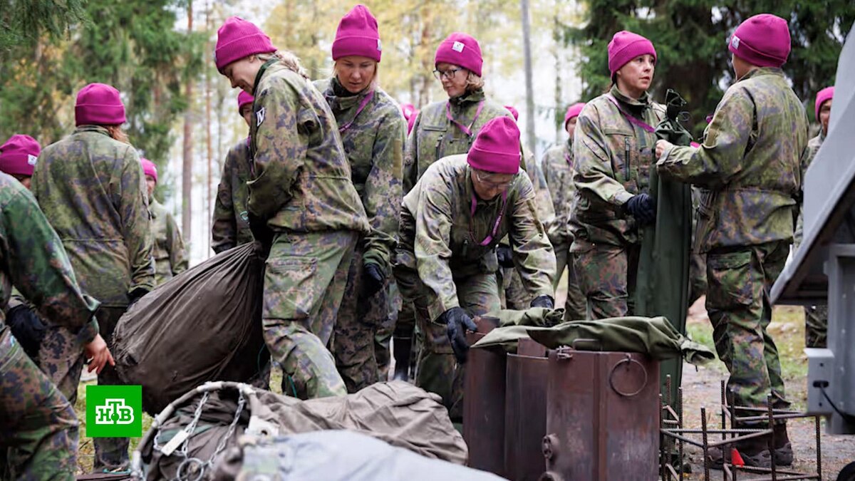    Финские женщины учатся стрелять и готовить на костре из-за страха перед Россией