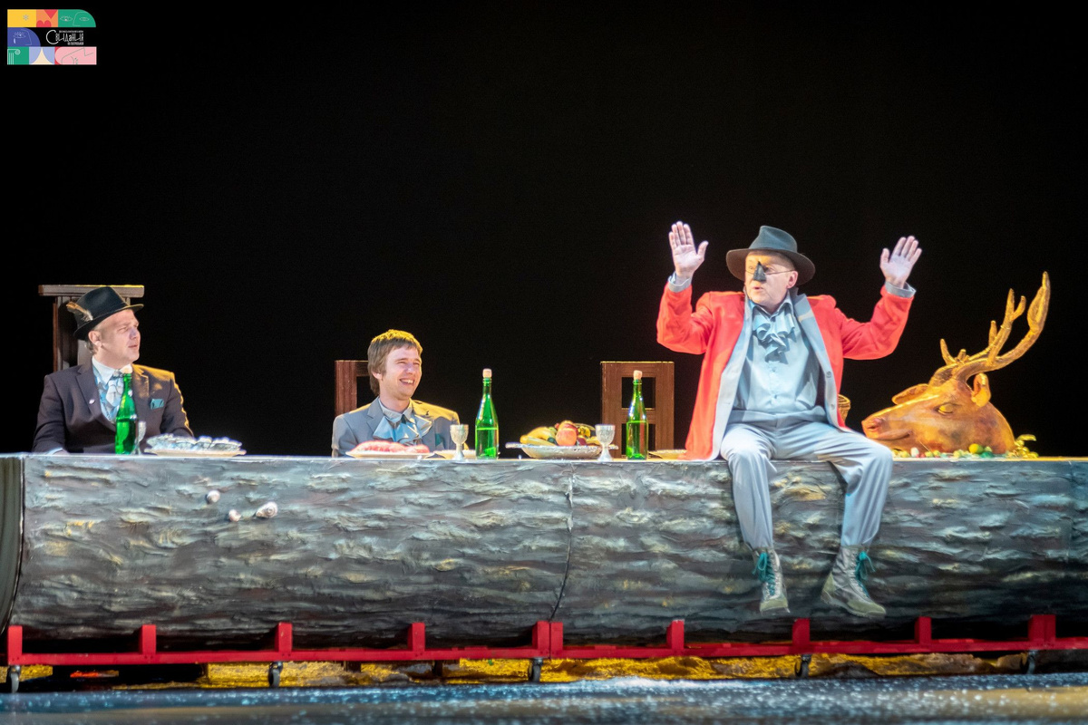 Сцена из спектакля «Как вам это нравится» Детского театра «Вера» (г. Нижний Новгород)